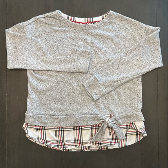 IZOD heathered sweatshirt with a faux layered plaid hem and a front tie detail L - Picture 3 of 8